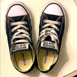 Converse * All Star Low Tops, Size 1